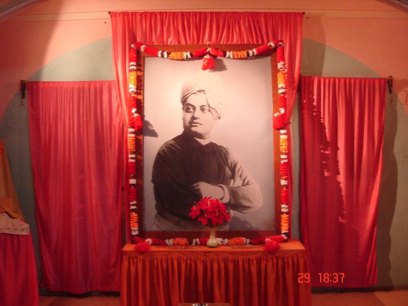 Swamiji's photograph kept here, before this one Mirror was there which is now in Belur math's exhibition.jpg 